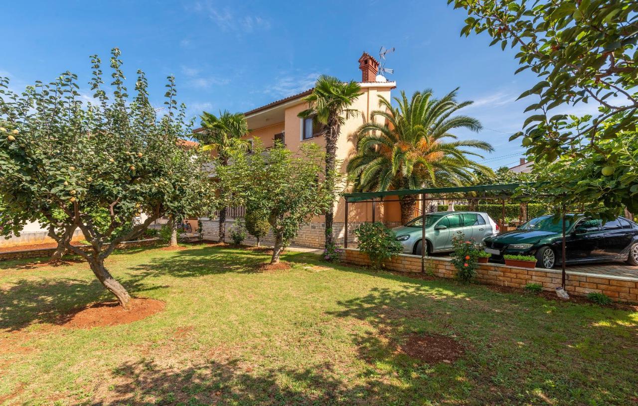 Apartments Feniks Porec Exterior photo