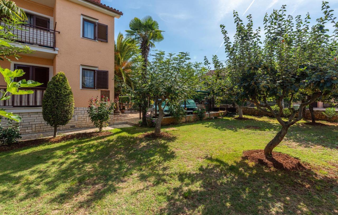 Apartments Feniks Porec Exterior photo
